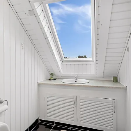 Gia - 500m From The Sea By Interhome Vakantiehuis Bøtø By