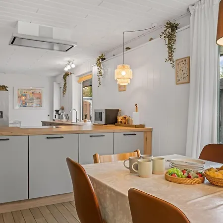 Gia - 500m From The Sea By Interhome