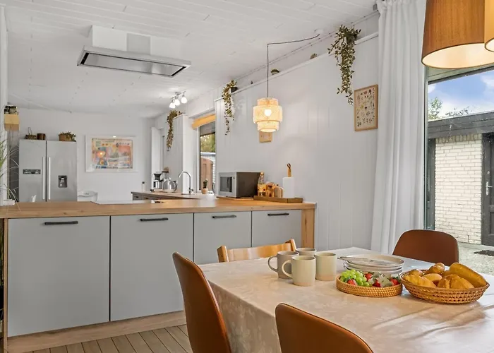 Gia - 500m From The Sea By Interhome